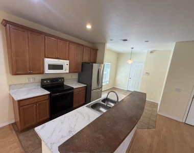 9322 Treasure Coast Street - Photo Thumbnail 18