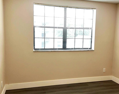 11241 W Atlantic Boulevard - Photo Thumbnail 12