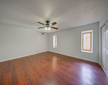 12037 Basin Street N - Photo Thumbnail 18