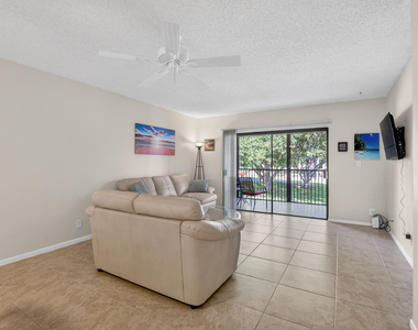 265 Se 10th Street - Photo Thumbnail 8