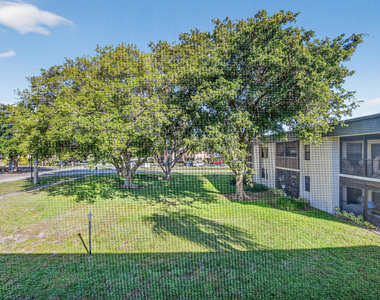 265 Se 10th Street - Photo Thumbnail 33