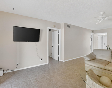 265 Se 10th Street - Photo Thumbnail 13