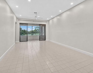 7460 La Paz Boulevard - Photo Thumbnail 5