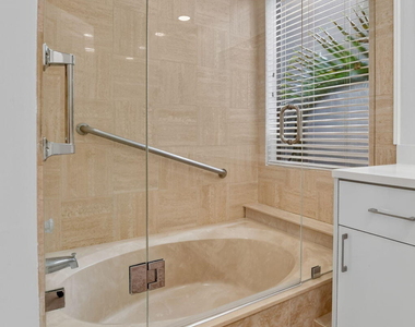 7460 La Paz Boulevard - Photo Thumbnail 19