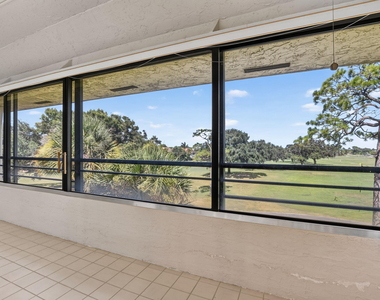 7460 La Paz Boulevard - Photo Thumbnail 6