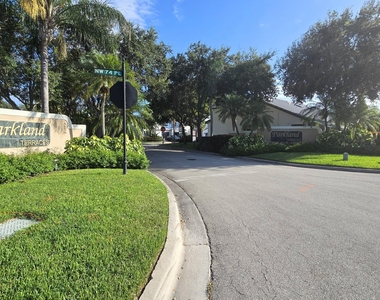 6241 Nw 74th Court - Photo Thumbnail 23