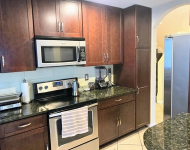 6241 Nw 74th Court - Photo Thumbnail 3