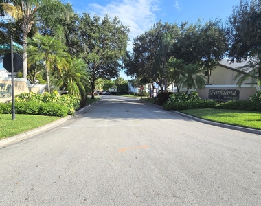 6241 Nw 74th Court - Photo Thumbnail 24