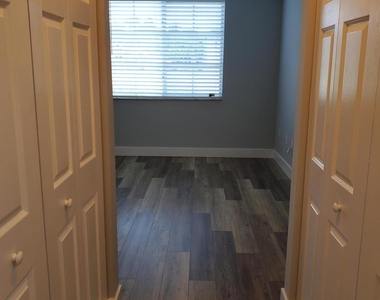 8070 N Nob Hill Road - Photo Thumbnail 10