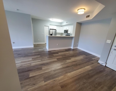 8070 N Nob Hill Road - Photo Thumbnail 22