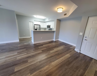 8070 N Nob Hill Road - Photo Thumbnail 25