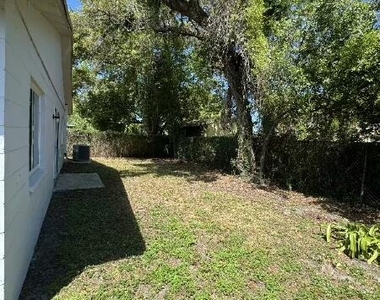 4020 E Louisiana Avenue - Photo Thumbnail 17