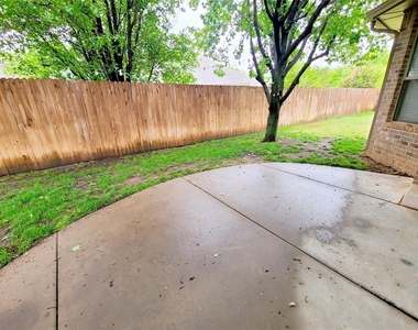 19100 Canyon Creek Place - Photo Thumbnail 17