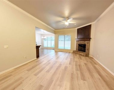 19100 Canyon Creek Place - Photo Thumbnail 2