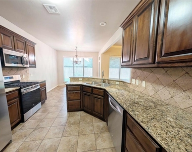 19100 Canyon Creek Place - Photo Thumbnail 4