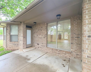 19100 Canyon Creek Place - Photo Thumbnail 18