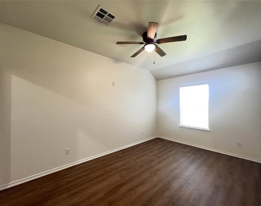 10622 Sw 17th Terrace - Photo Thumbnail 9