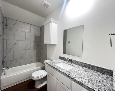 10622 Sw 17th Terrace - Photo Thumbnail 6