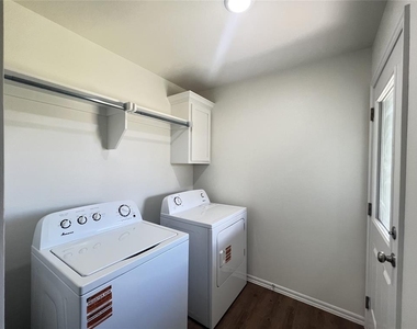 10622 Sw 17th Terrace - Photo Thumbnail 12