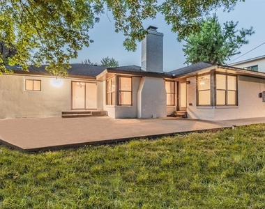 1906 Dorchester Drive - Photo Thumbnail 19