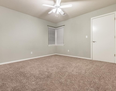 1906 Dorchester Drive - Photo Thumbnail 14