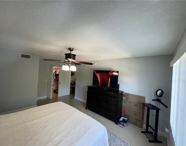 5051 Wiles Road - Photo Thumbnail 9