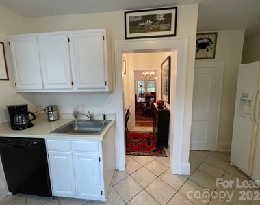 218 Circle Avenue - Photo Thumbnail 17