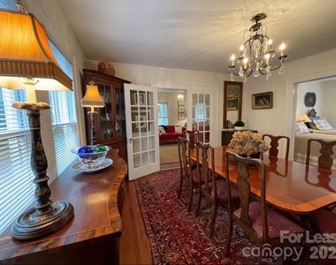 218 Circle Avenue - Photo Thumbnail 4