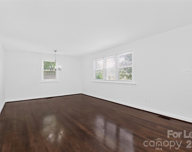4914 Unaka Avenue - Photo Thumbnail 2