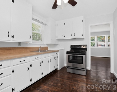 4914 Unaka Avenue - Photo Thumbnail 6