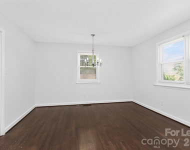 4914 Unaka Avenue - Photo Thumbnail 3