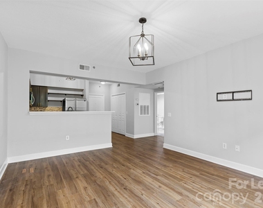 1315 East Boulevard - Photo Thumbnail 5