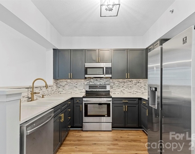 1315 East Boulevard - Photo Thumbnail 1