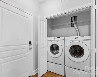 1315 East Boulevard - Photo Thumbnail 10