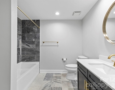 1315 East Boulevard - Photo Thumbnail 6