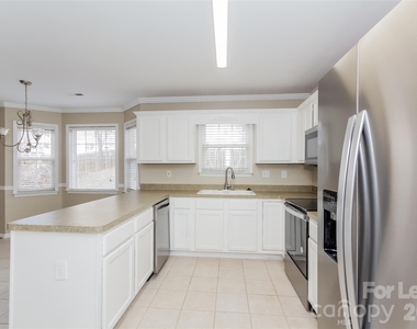 171 Elrosa Road - Photo Thumbnail 3