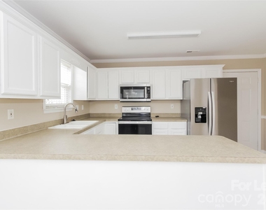 171 Elrosa Road - Photo Thumbnail 2