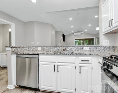 767 Southwest Drive - Photo Thumbnail 7