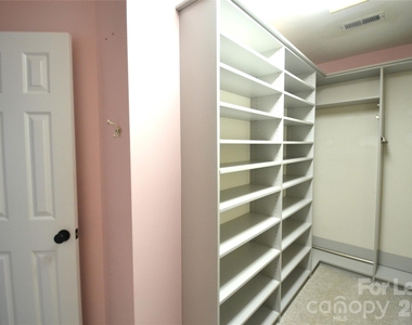4003 Christine Lane - Photo Thumbnail 23