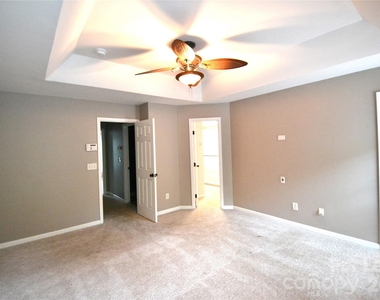 4003 Christine Lane - Photo Thumbnail 18