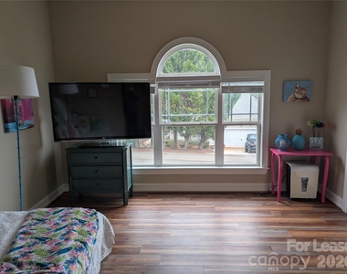 20207 Colony Point Lane - Photo Thumbnail 20