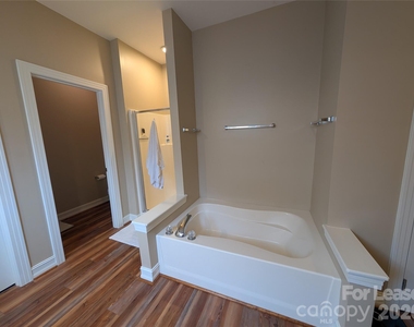20207 Colony Point Lane - Photo Thumbnail 16