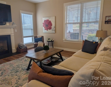 20207 Colony Point Lane - Photo Thumbnail 5