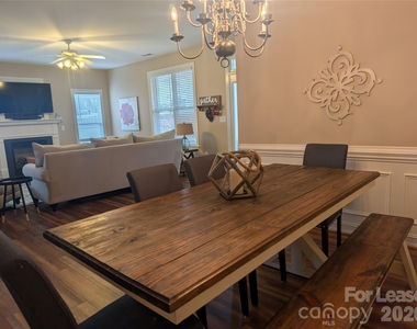 20207 Colony Point Lane - Photo Thumbnail 7