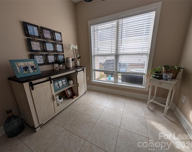 20207 Colony Point Lane - Photo Thumbnail 12