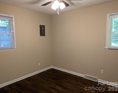 362 Cabarrus Avenue - Photo Thumbnail 16