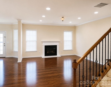 10665 Sky Chase Avenue Nw - Photo Thumbnail 3