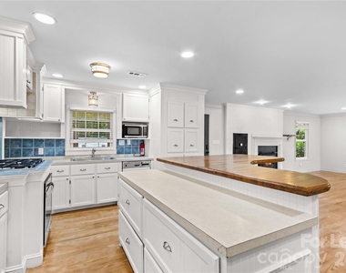118 Revere Drive - Photo Thumbnail 16