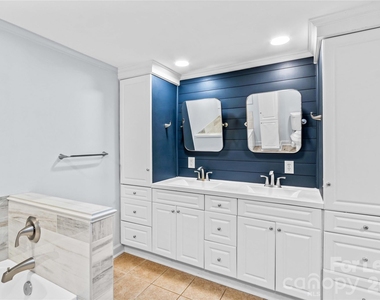 118 Revere Drive - Photo Thumbnail 27