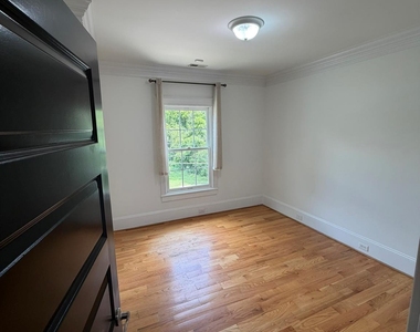 701 Mcdonald Avenue - Photo Thumbnail 23